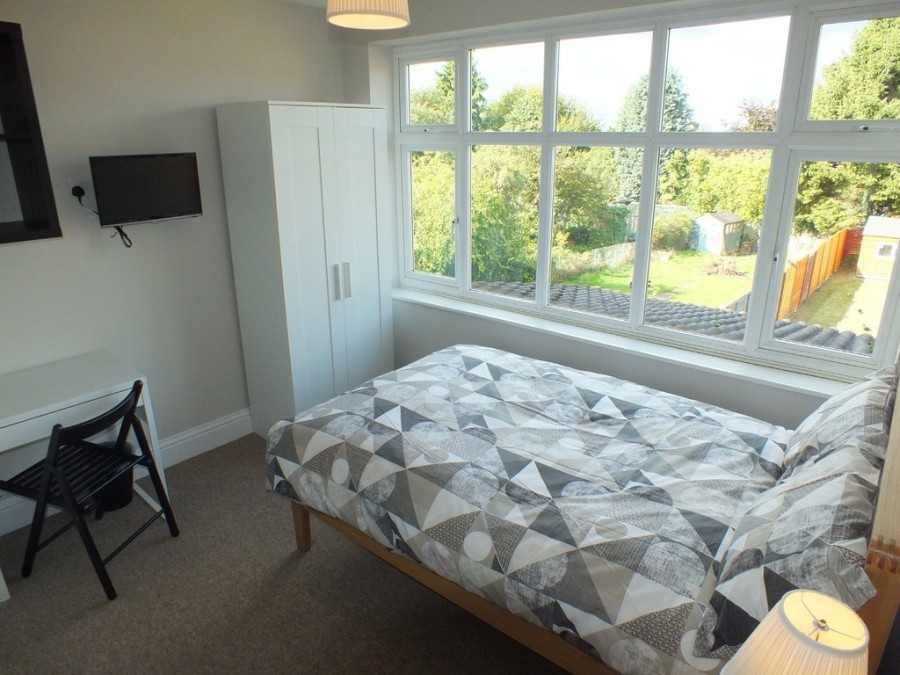 Images for Chiltern Crescent, Reading