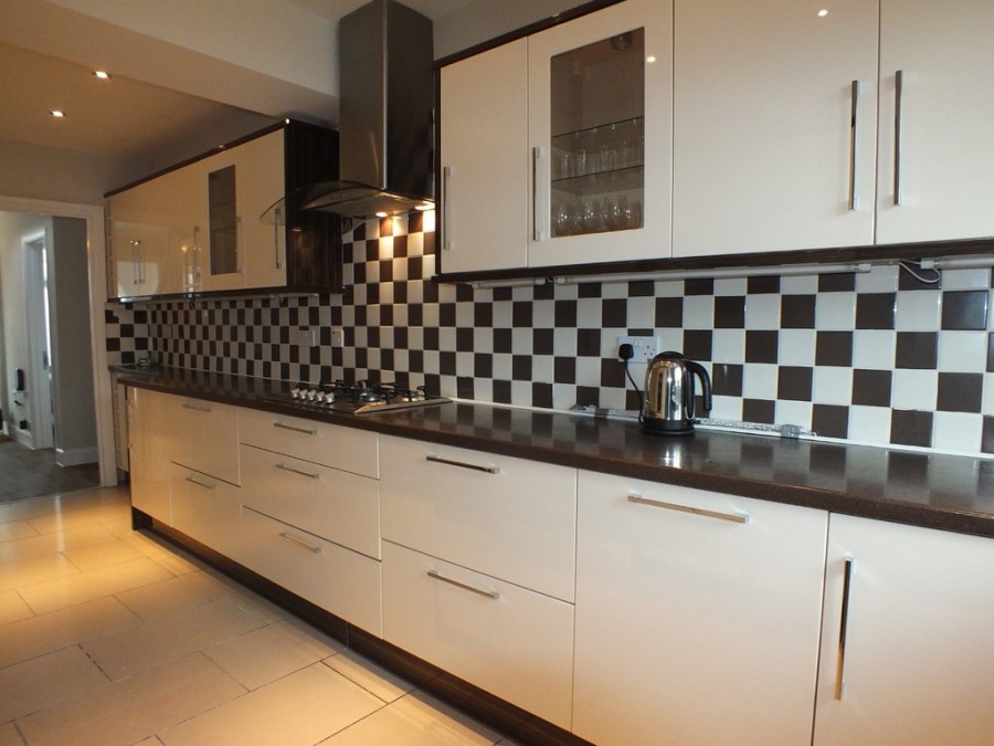 Images for Chiltern Crescent, Reading