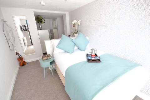 View Full Details for Thames House, Reading, Berkshire